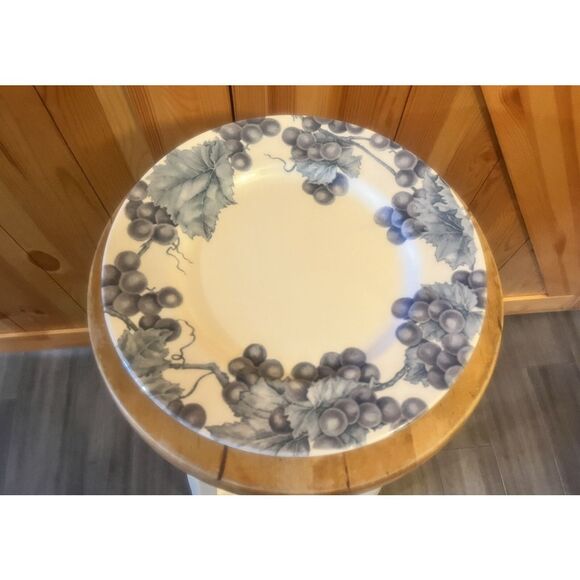ROYAL STAFFORD Fine Earthenware England Blue Grape & Leaves Plate 11” (6098) - Picture 1 of 5